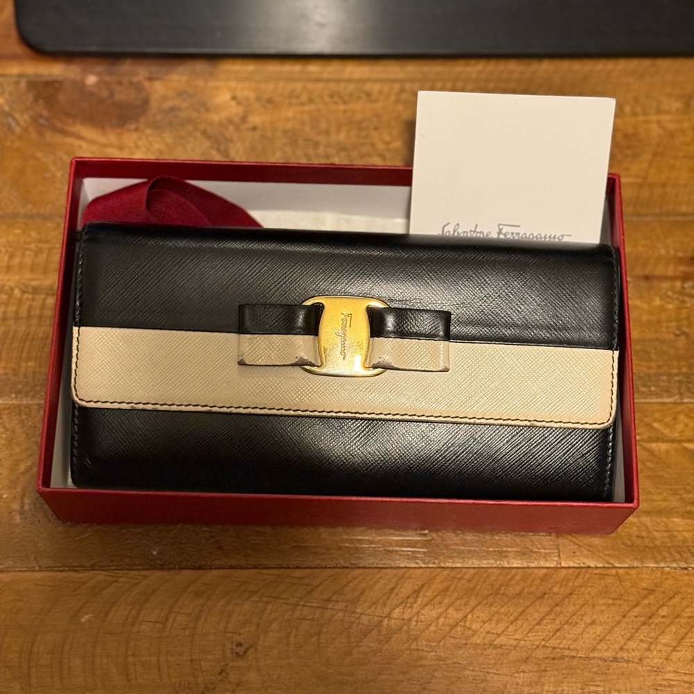 Salvatore Ferragamo Black and Cream Wallet